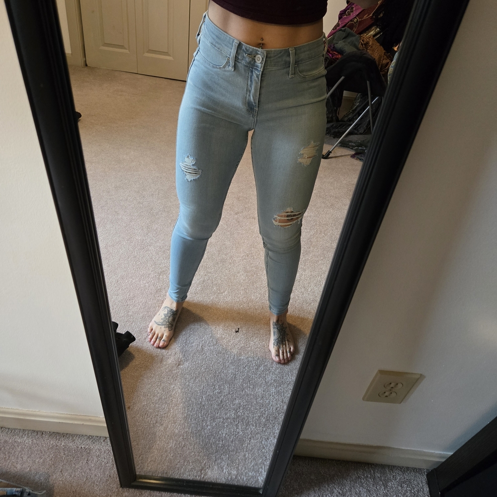 Hollister Light Blue Ripped High-Rise Skinny Jeans - Women Size 3 Short